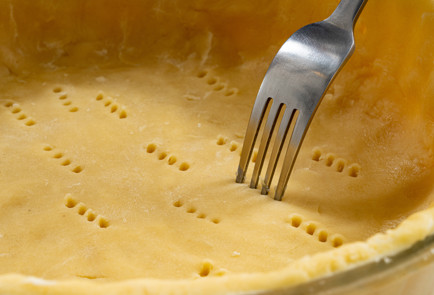 Фото шага рецепта Пирог Три клубники 189154 шаг 4