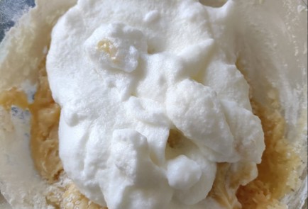 Фото шага рецепта Пирог Зебра с шоколадом 163304 шаг 7  