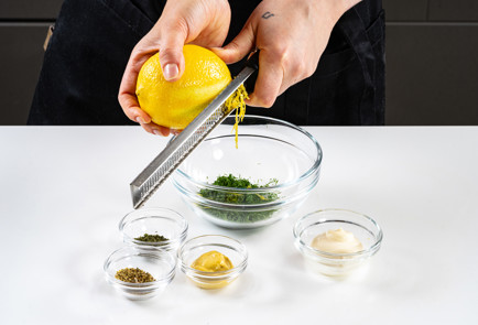 Фото шага рецепта Пироги из слоеного теста с форелью 191161 шаг 3  