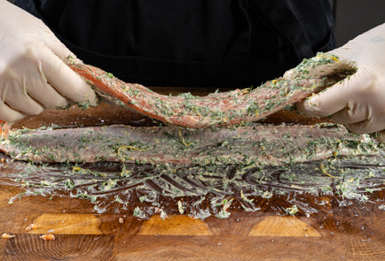 Фото шага рецепта Пироги из слоеного теста с форелью 191161 шаг 5  