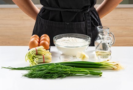 Фото шага рецепта Пирожки с черемшой 188437 шаг 1  