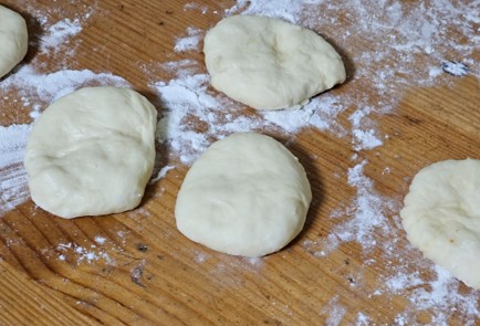 Фото шага рецепта Пирожки с домашним повидлом 191239 шаг 8  