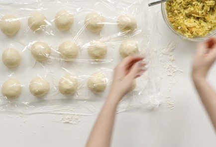 Фото шага рецепта Пирожки с капустой для поста 191370 шаг 15  