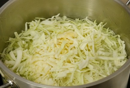 Фото шага рецепта Пирожки с капустой 136664 шаг 6  