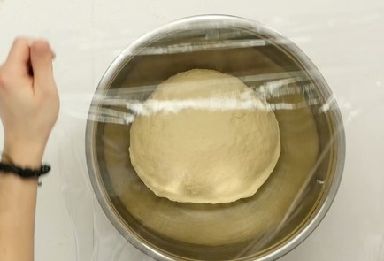 Фото шага рецепта Пирожки с луком и яйцом 136665 шаг 5  