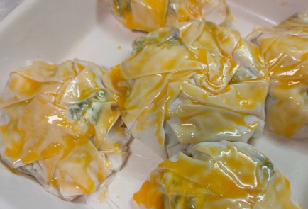 Фото шага рецепта Пирожки с рикоттой и шпинатом 188638 шаг 15