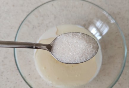 Фото шага рецепта Пирожки с тунцом 175763 шаг 3  