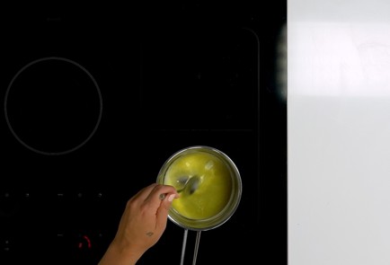 Фото шага рецепта Пирожки с яблоками 151181 шаг 2  