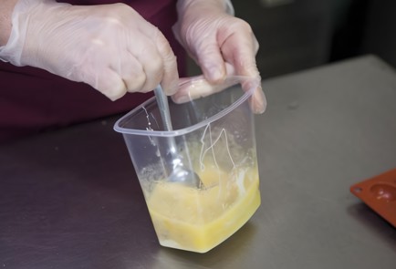 Фото шага рецепта Пирожное картошка с миндалем 137574 шаг 6  