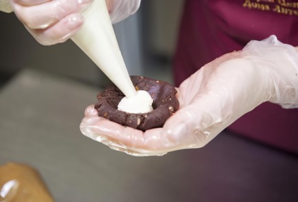 Фото шага рецепта Пирожное картошка с миндалем 137574 шаг 9  