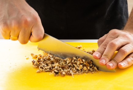 Фото шага рецепта Пирожное Орешек 151224 шаг 12