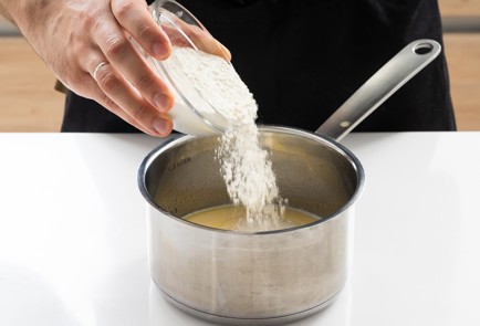 Фото шага рецепта Пирожное Орешек 151224 шаг 2