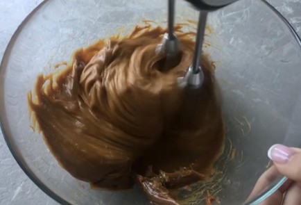 Фото шага рецепта Пирожные Муравейник 174359 шаг 6