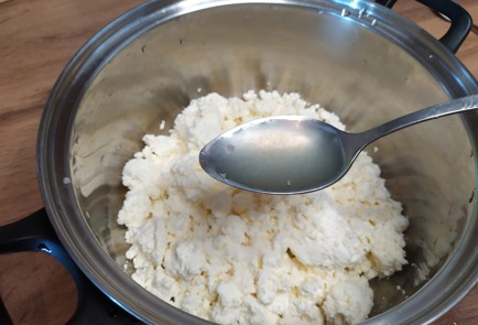 Фото шага рецепта Плавленый сыр с прованскими травами 188814 шаг 4  