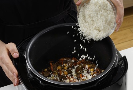 Фото шага рецепта Плов с говядиной в мультиварке 173377 шаг 9  