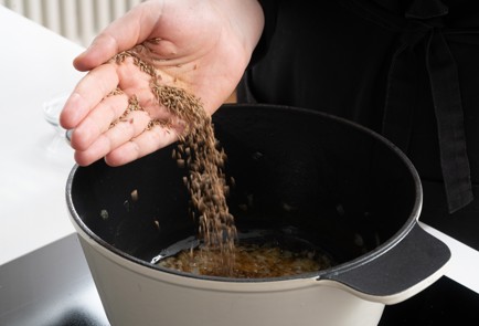 Фото шага рецепта Плов с кабачками и орехами 140584 шаг 9  