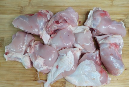 Фото шага рецепта Плов с курицей 190145 шаг 1  