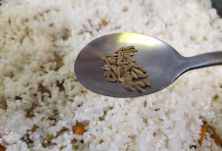 Фото шага рецепта Плов с курицей 190145 шаг 8  