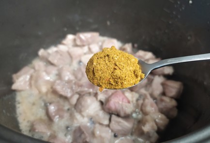 Фото шага рецепта Плов в мультиварке 188935 шаг 5  