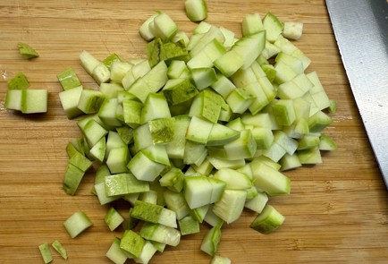 Фото шага рецепта Поке с тунцом овощами и яйцом 189768 шаг 6  