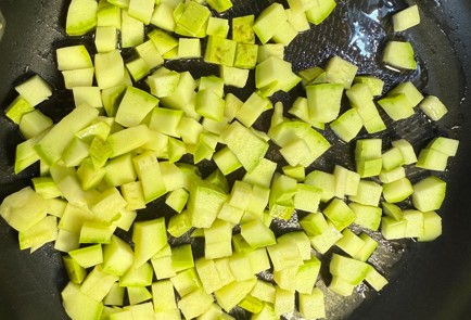 Фото шага рецепта Поке с тунцом овощами и яйцом 189768 шаг 8  