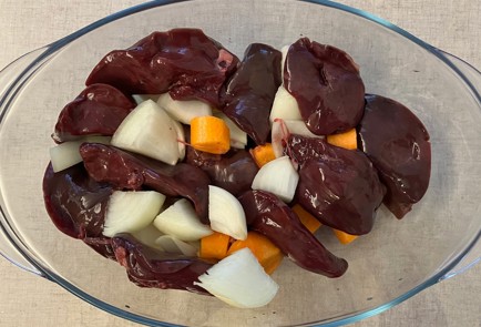 Фото шага рецепта Полента с печенью индейки и овощами 191363 шаг 5  