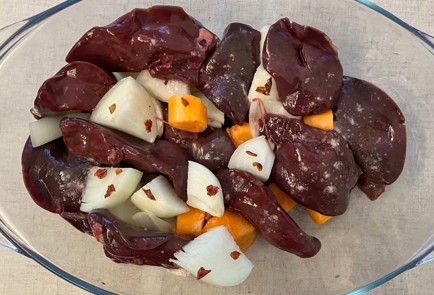 Фото шага рецепта Полента с печенью индейки и овощами 191363 шаг 7  