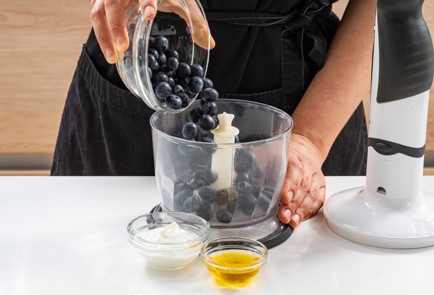 Фото шага рецепта Полосатое мороженое из йогурта popsicle 186501 шаг 7  