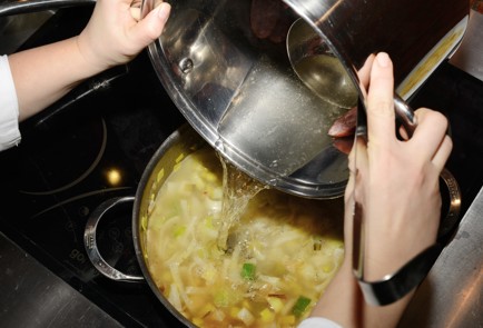 Фото шага рецепта Польский белый борщ 46977 шаг 5  