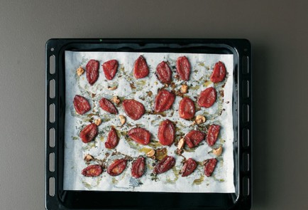 Фото шага рецепта Помидоры конфи 57742 шаг 3  