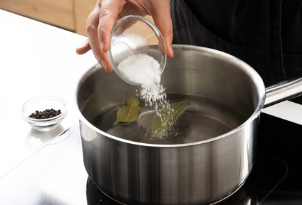 Фото шага рецепта Помидоры на зиму с сюрпризом 139614 шаг 4  