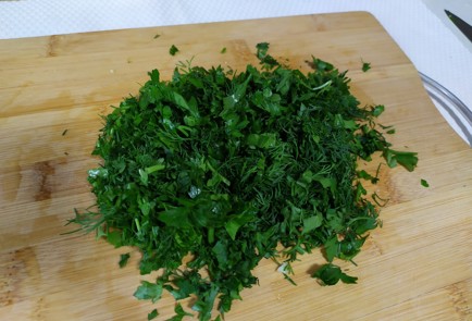 Фото шага рецепта Помидоры с чесноком и зеленью 190332 шаг 3  