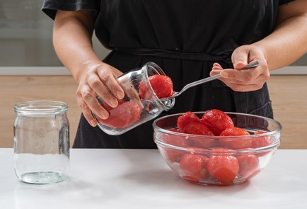 Фото шага рецепта Помидоры в собственном соку на зиму 174362 шаг 11  