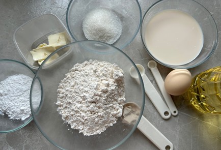 Фото шага рецепта Пончики с сахарной пудрой 187783 шаг 1  