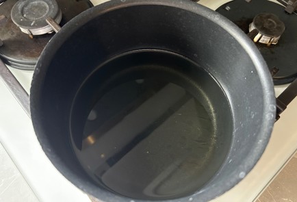 Фото шага рецепта Пончики с сахарной пудрой 187783 шаг 8  