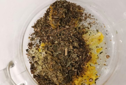 Фото шага рецепта Порционная форель на сковороде 173693 шаг 4  