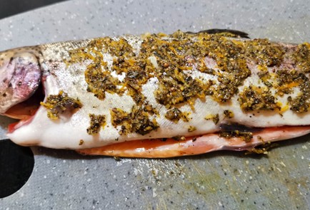 Фото шага рецепта Порционная форель на сковороде 173693 шаг 5  