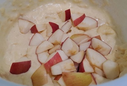 Фото шага рецепта Порционные бисквиты с яблоками персиком и малиной 190347 шаг 10  