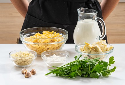 Фото шага рецепта Постная паста альфредо с сейтаном 176035 шаг 1  