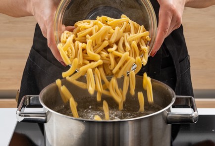 Фото шага рецепта Постная паста альфредо с сейтаном 176035 шаг 3  