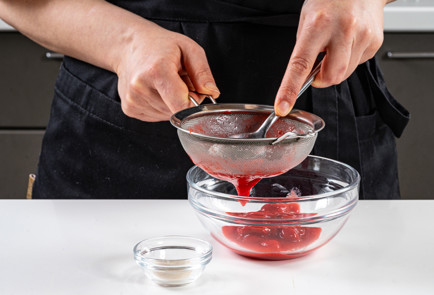 Фото шага рецепта Постная ягодная панакота 191406 шаг 3  