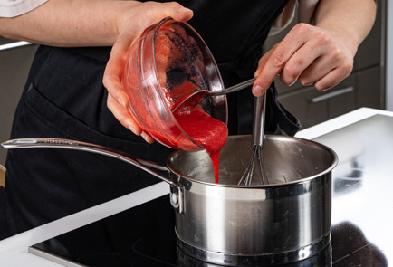 Фото шага рецепта Постная ягодная панакота 191406 шаг 4  