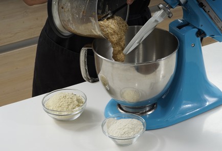 Фото шага рецепта Постное печенье с бананами и финиками 173310 шаг 6  