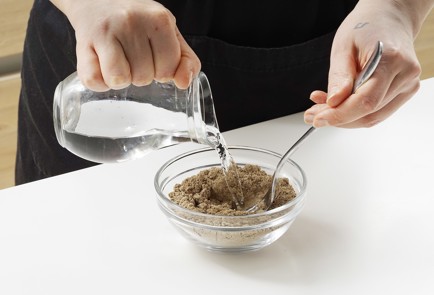 Фото шага рецепта Постное печенье с шоколадом 163308 шаг 2  