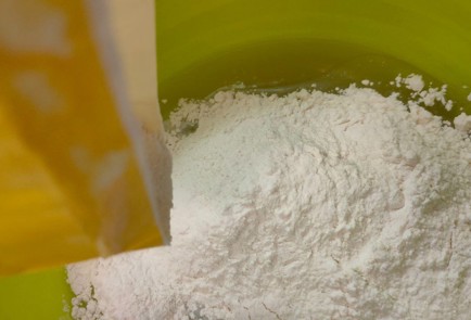 Фото шага рецепта Постное тесто на рассоле 188839 шаг 5  