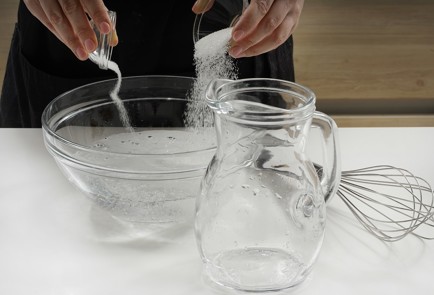 Фото шага рецепта Постные блины со сладкой начинкой 173365 шаг 2  