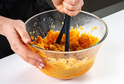 Фото шага рецепта Постные котлеты из батата с чечевицей 191254 шаг 6  