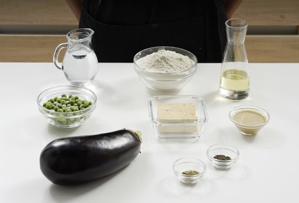 Фото шага рецепта Постные пельмени с баклажаном и копченым тофу 173371 шаг 1  