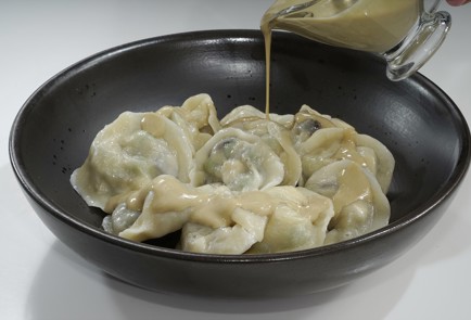 Фото шага рецепта Постные пельмени с баклажаном и копченым тофу 173371 шаг 10  