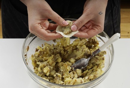 Фото шага рецепта Постные пельмени с грибами и картошкой 173372 шаг 11  